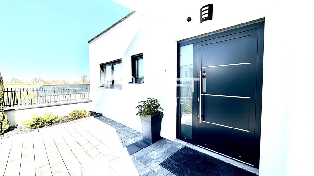 Vente Maison Rare  la vente : Maison d'architecte entirement de plain pied avec sous-sol Selestat