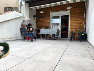  Maison  vendre 5 pices 241 m