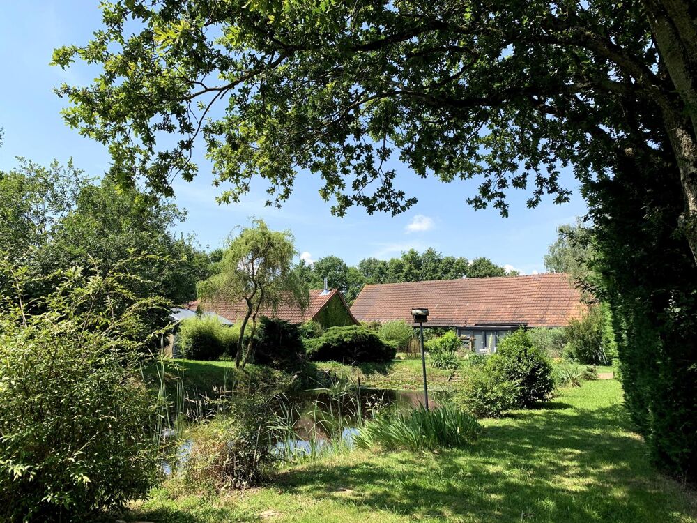 Vente Maison Magnifique ensemble Bressan situé dans un écrin de verdure Saint-germain-du-bois