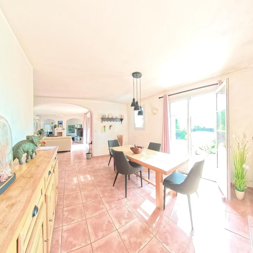 Vente Maison Sur les hauteurs, maison familiale avec piscine Saint-saturnin-les-avignon