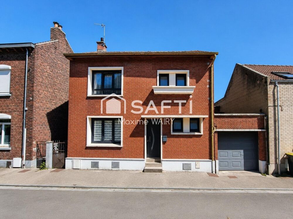 Vente Maison Maison semi plain-pied de 4 chambres – Magnifique jardin et garage Avion