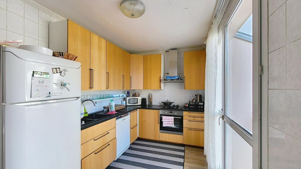 Maison - 8 pièces - 137m²