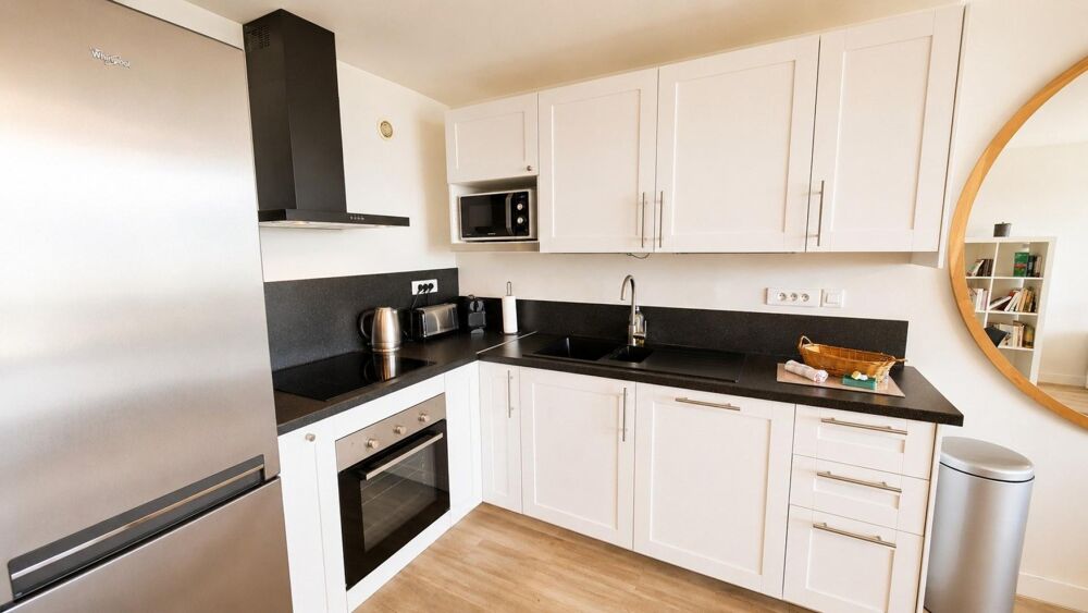 Vente Appartement Incroyable appartement T2 d'environ 49 m², pleine vue mer + cave Sanary-sur-mer