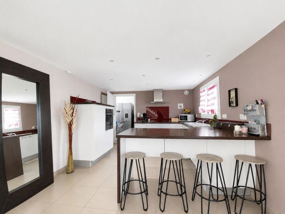 Vente Maison Eysines - Maison familiale 3 chambres, bureau, local commercial indépendant et jardin Eysines