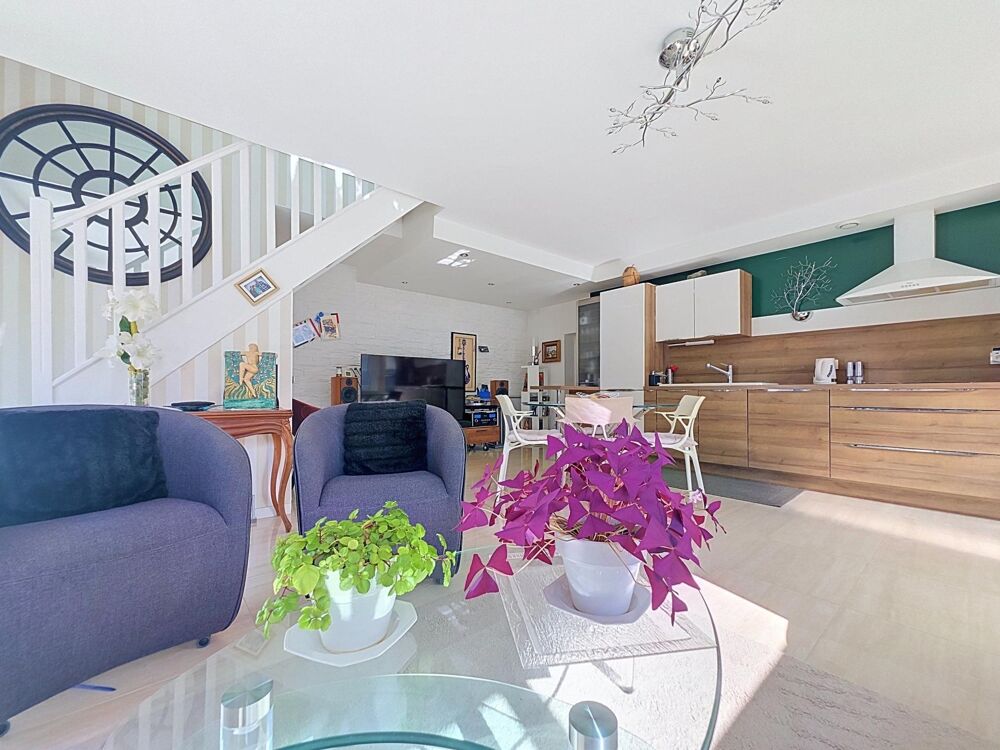 Maison a tinqueux avec parking et jardin
