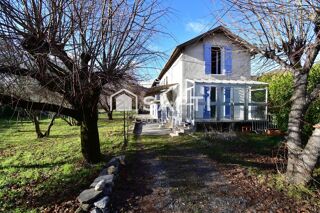  Maison à louer 6 pièces 136 m²