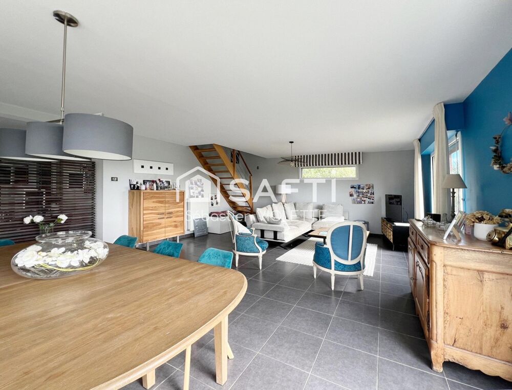 Vente Maison Maison d'architecte 153 m² - 5 chambres - 1.575 m² Cysoing