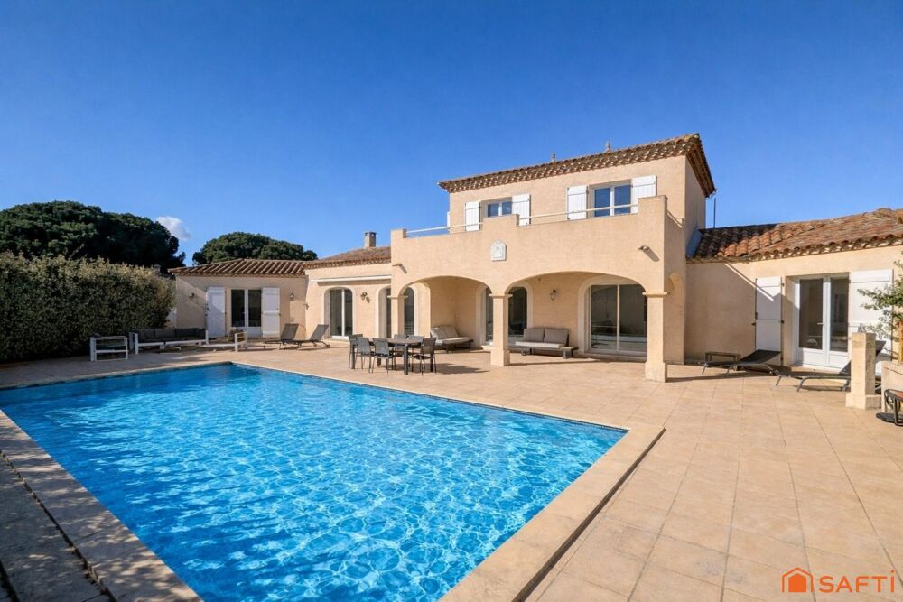Magnifique villa avec vue sur la Tour de Constance