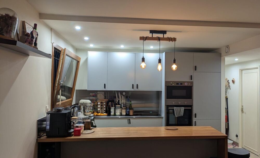 Vente Appartement Beau 2 pièces dans le bas Montmartre Paris 18