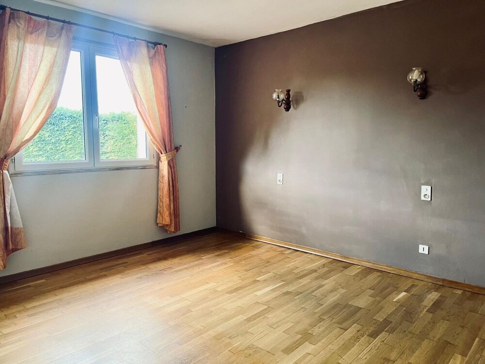 Vente Maison Maison avec énorme potentiel pour divers projets Saint-julien-du-puy