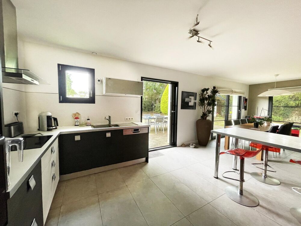 Maison familiale de 155 m² + Offre la possibilité de détacher un terrain de 423 m² valorisé 150 000 €
