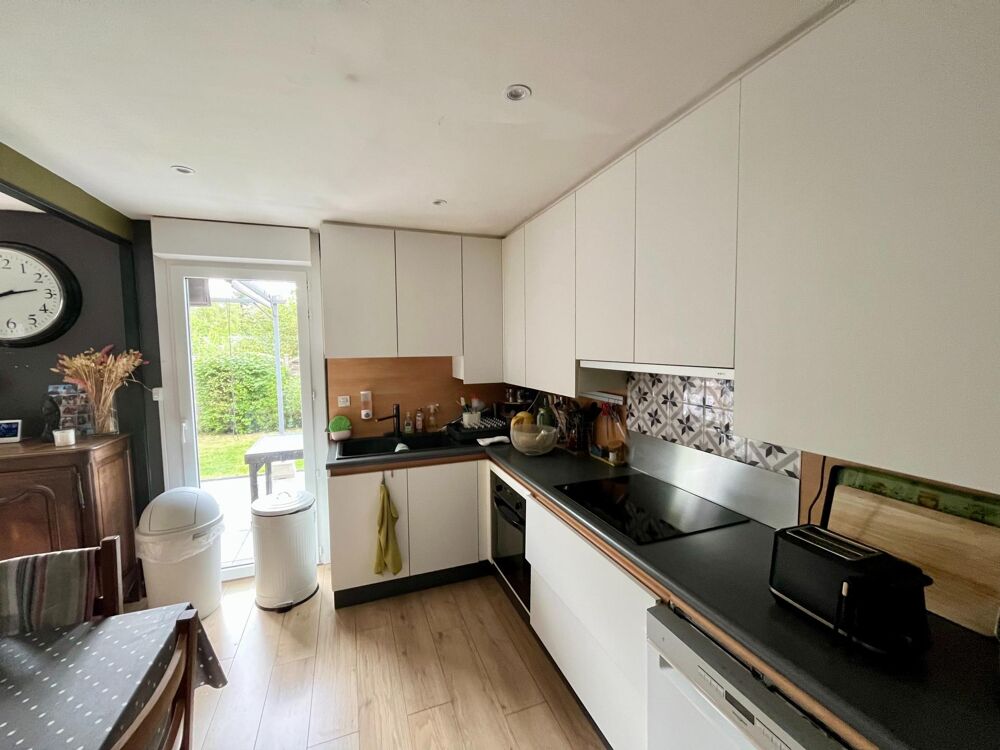 Maison familiale 4 chambres avec jardin, terrasse et garage  Marquette-lez-Lille