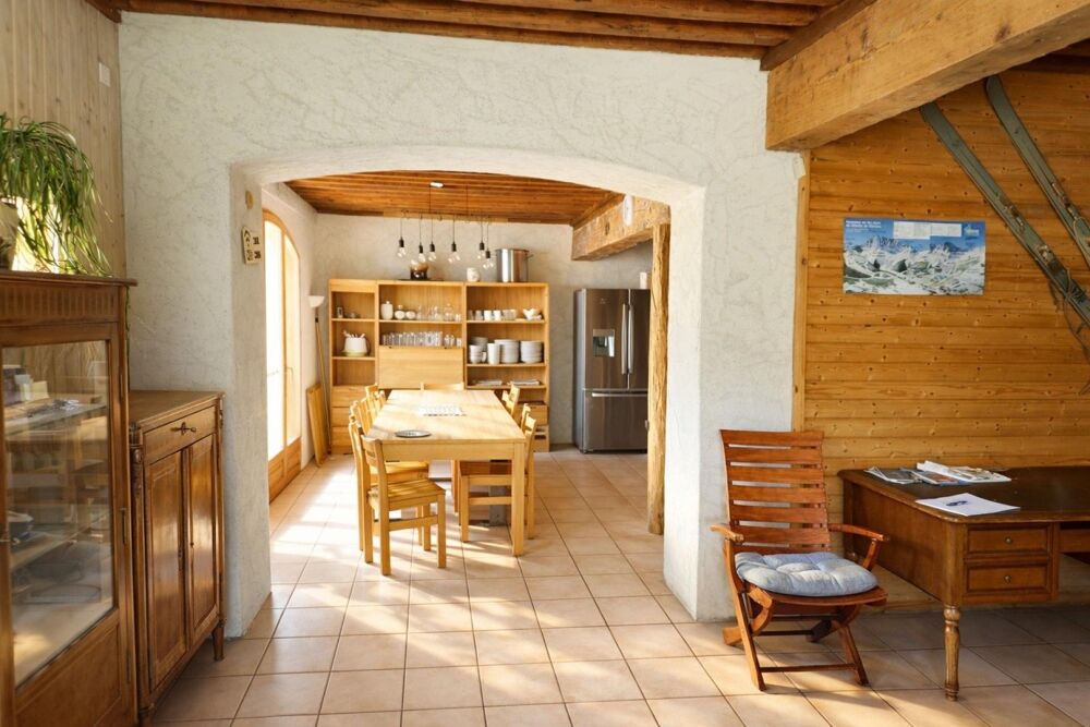 Vente Maison Gîte rénové de 271 m² en station de ski Vercors Trièves Gresse-en-vercors