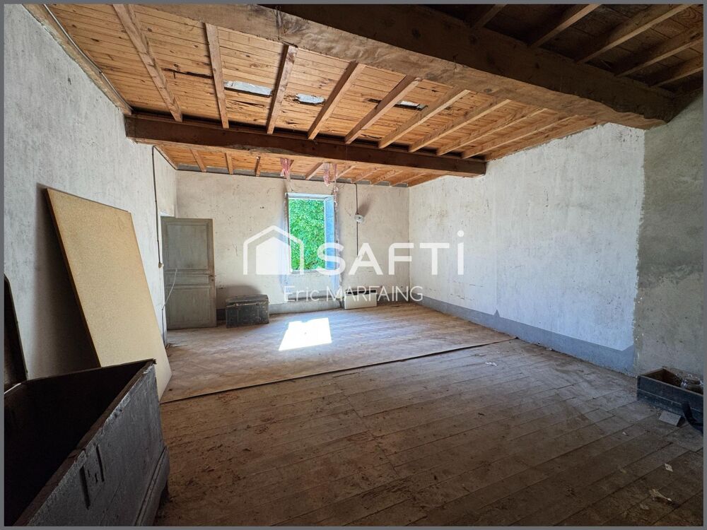 Maison de caractère à rénover  cadre rare