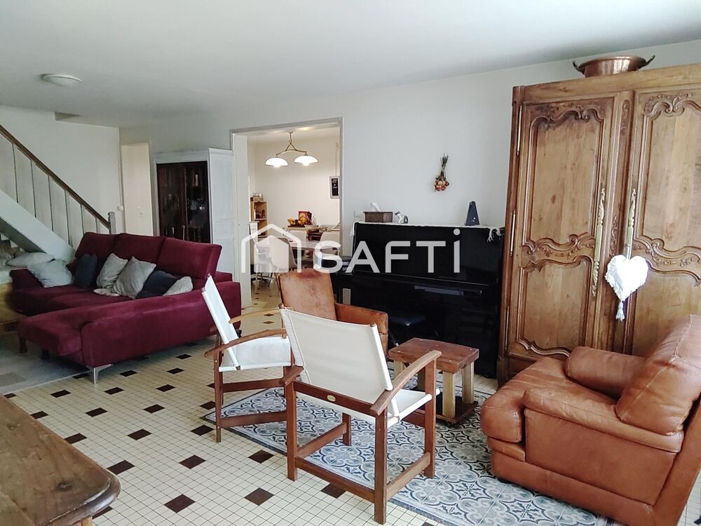 Vente Maison Charentaise avec de beaux espaces de vie Saint-genis-de-saintonge