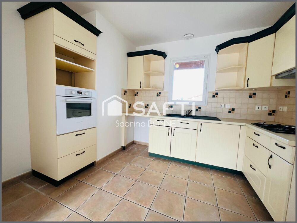 Vente Maison 5 minutes à pied de la gare, du centre et collège. Bellevigny