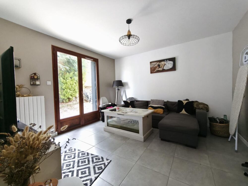 Vente Maison Petite maison traditionnelle en pierre de tuffeau Cinq-mars-la-pile