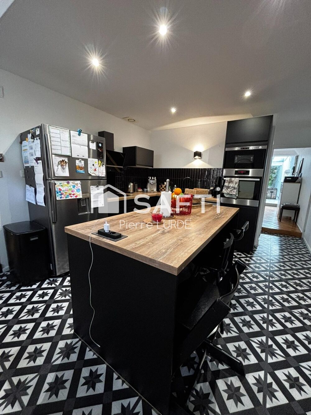 Vente Maison Maison de ville de 230 m2 avec garage et piscine Montauban