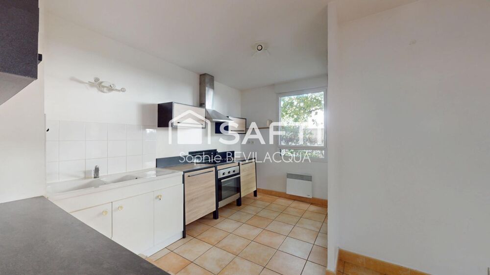 Vente Appartement GRAND T2 RDJ AVEC CAVE Lyon 8