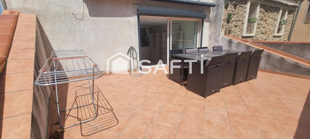 Belle bâtisse avec piscine intérieure et terrasse