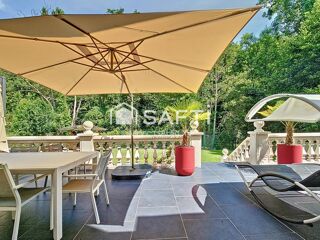  Maison � vendre 8 pi�ces 380 m�