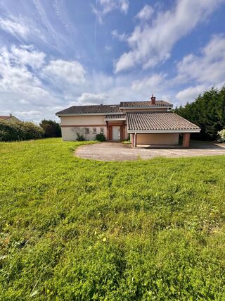  Maison à vendre 7 pièces 244 m²