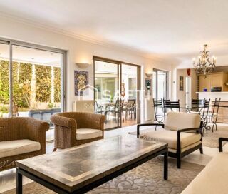  Appartement à vendre 6 pièces 143 m²
