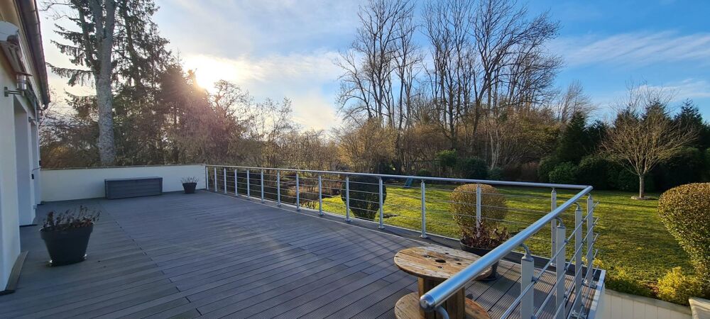Superbe maison familiale avec jardin paysager bordé par un ru !