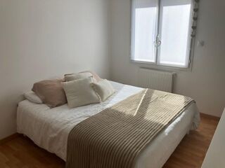 Vente Maison Venez découvrir cette maison familiale dans un quartier résidentiel sur Trélazé proche des écoles et des commerces, bien desserv Trelaze