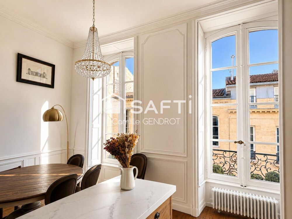 Vente Appartement T4 de caractère, rénové, au cœur des Chartrons Bordeaux