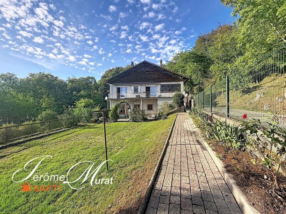 Vente Maison Challonges – Maison et appartement indépendant sur 2,1 hectares de terrain Challonges