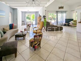  Maison � vendre 9 pi�ces 270 m�