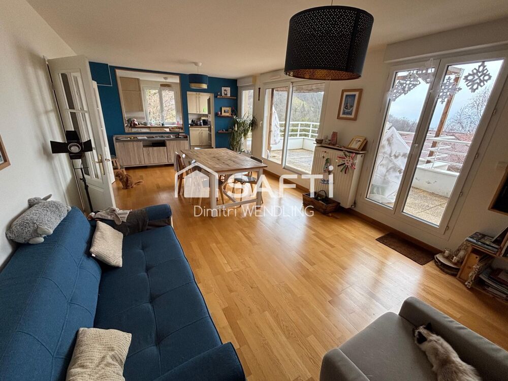 Duplex 115m², avec terrasses, au calme, vue imprenable.