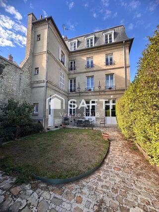  Maison à vendre 13 pièces 322 m²