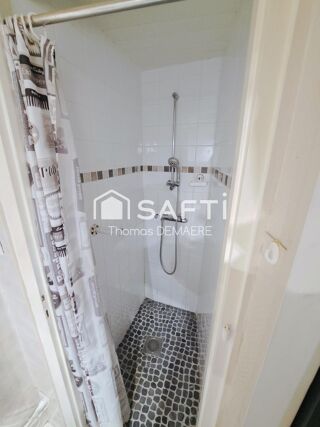  Immeuble � vendre 79 m�