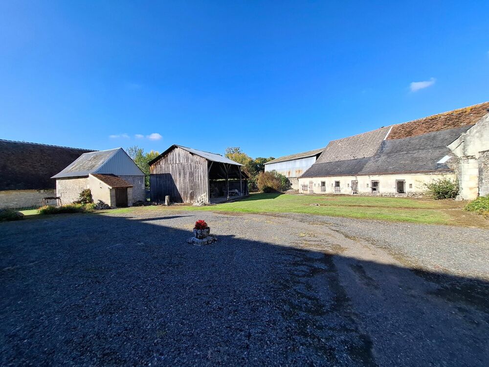 Vente Maison Authentique corps de ferme du XIII? siècle au charme rare et préservé. Tauxigny saint bauld