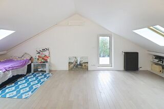 Vente Maison Maison lumineuse au multiples possibilités d'aménagement et de nombreuses perspectives Ormesson-sur-marne