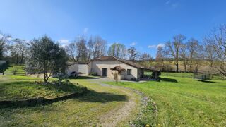Maison 5 pièces 135 m² · à Barbezieux-Saint-Hilaire · 135 m² · 235 000 €