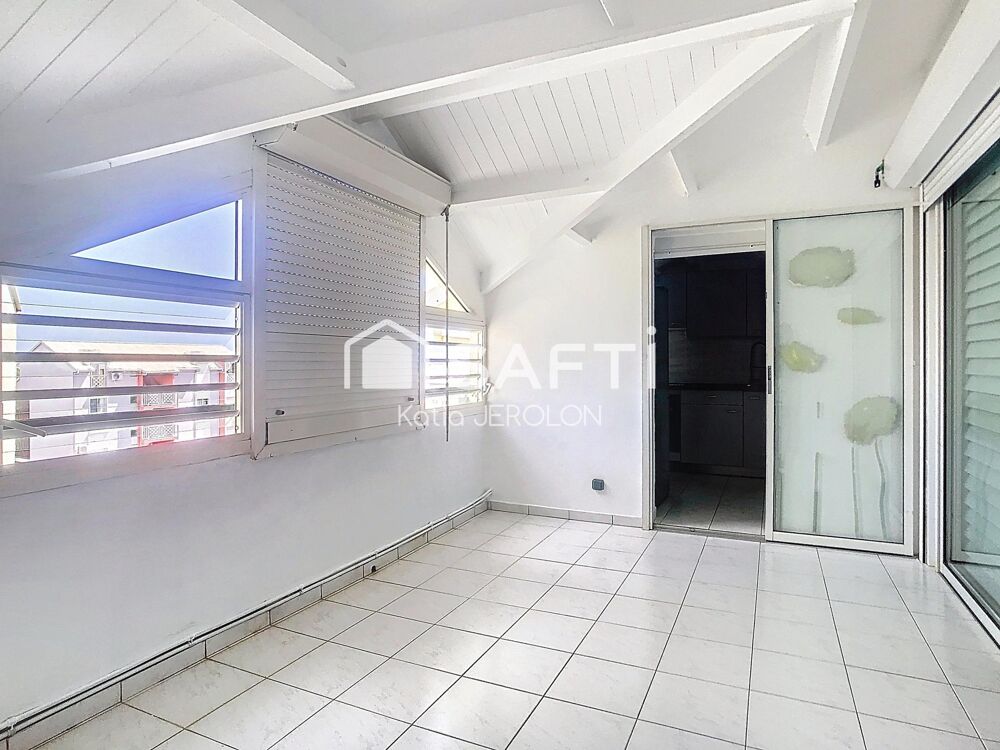Location Appartement Bel appartement lumineux avec vue mer Baie-mahault