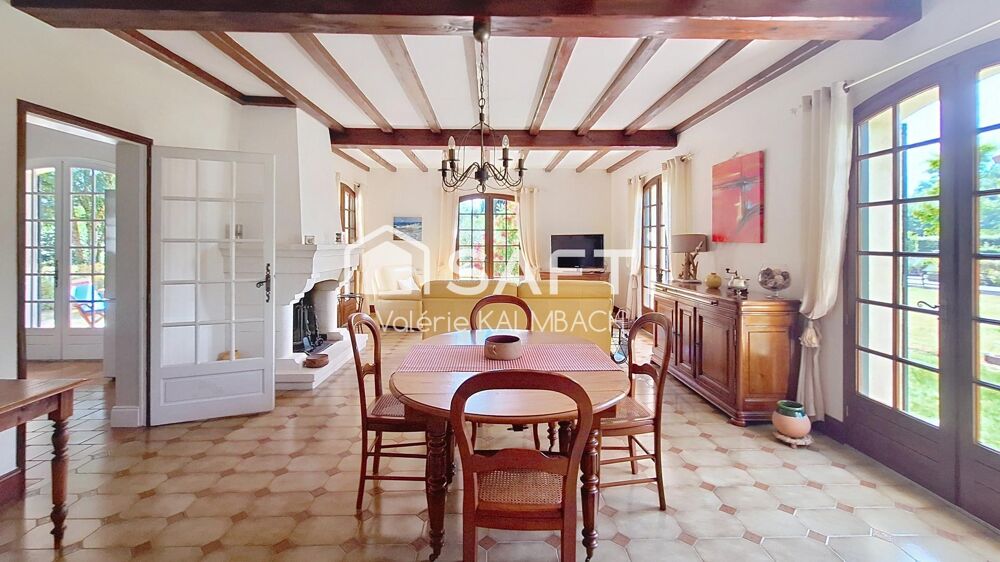Maison 4 chambres - garage - grand Jardin