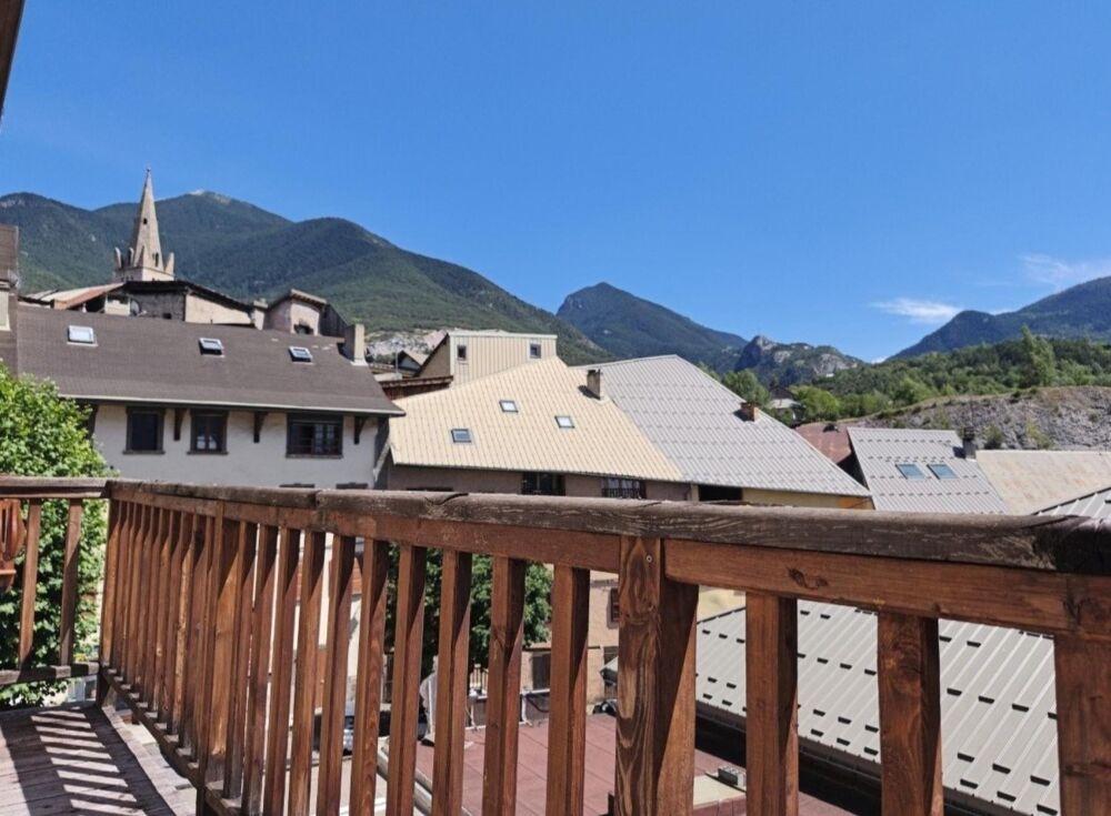 Vente Appartement DUPLEX IDEALEMENT SITUE ET AU FORT POTENTIEL !! Guillestre
