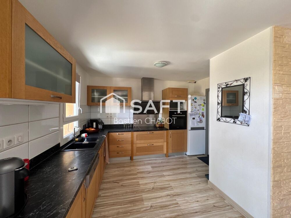 Maison 99 m², sur un terrain de 1880 m2