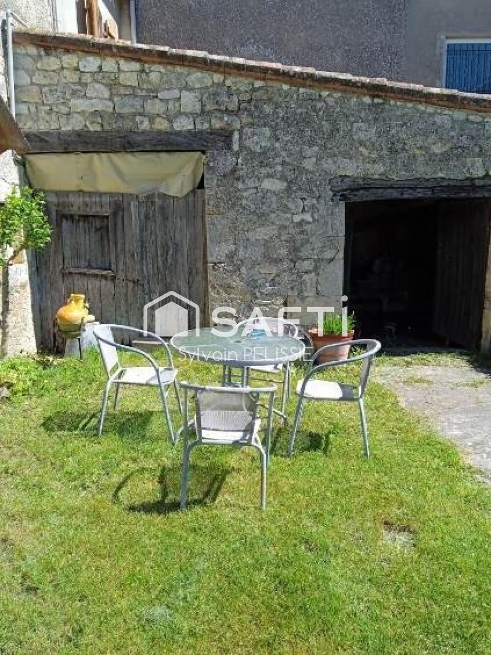 Vente Maison Coup de c�ur : Authentique maison en pierre du Quercy au calme absolu, avec jardin plat et vue d�gag�e. Touffailles