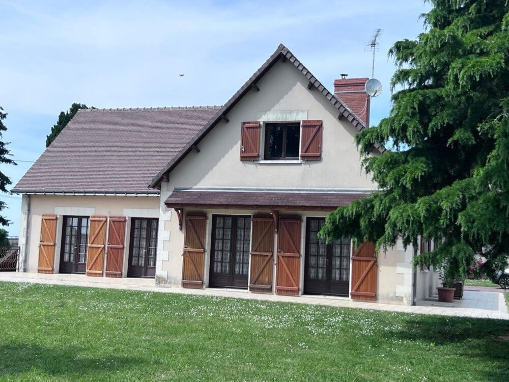 Maison de 193 m2 6 Chambres sur plus de 5600 m2 de terrain