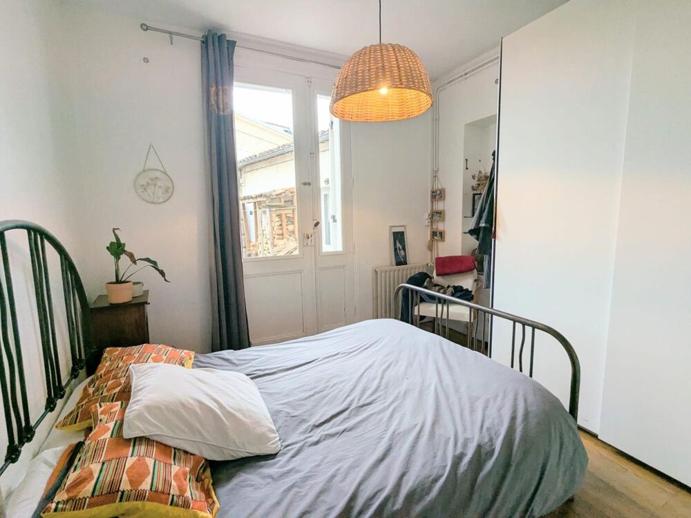 maison en pierre rénovée, coeur de village