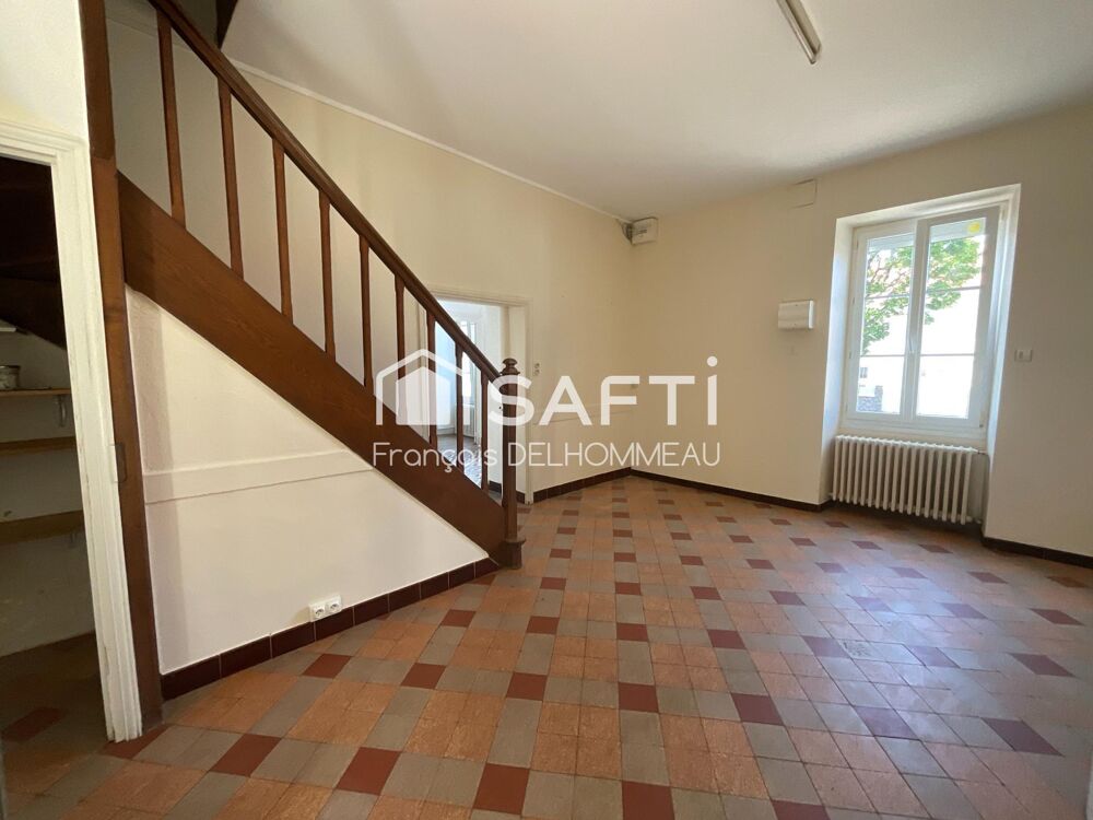 Vente Maison Maison mitoyenne 91m2, 2 chambres, bureau 18m2 et terrain clôturé La roche-sur-yon