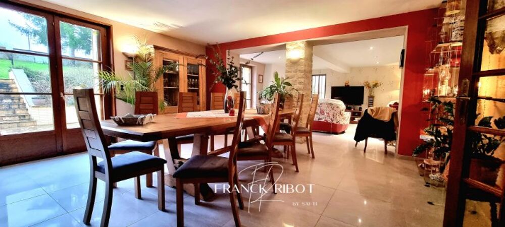 Maison 10 pièces 327 m² · à Vezelay · 327 m² · 295 000 €
