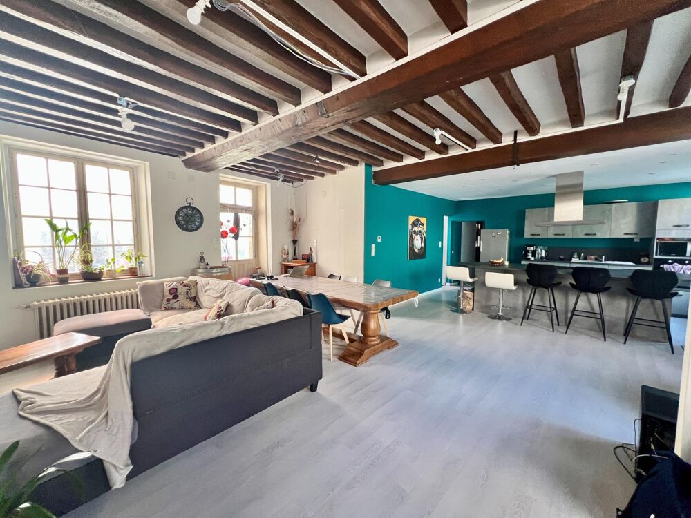 MAison en pierre de 206 m² et 5 chambres.