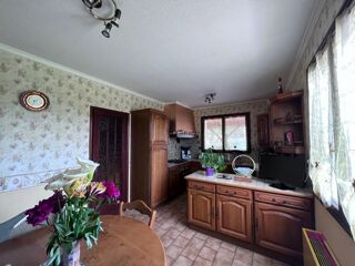  Maison à vendre 15 + pièces 193 m²