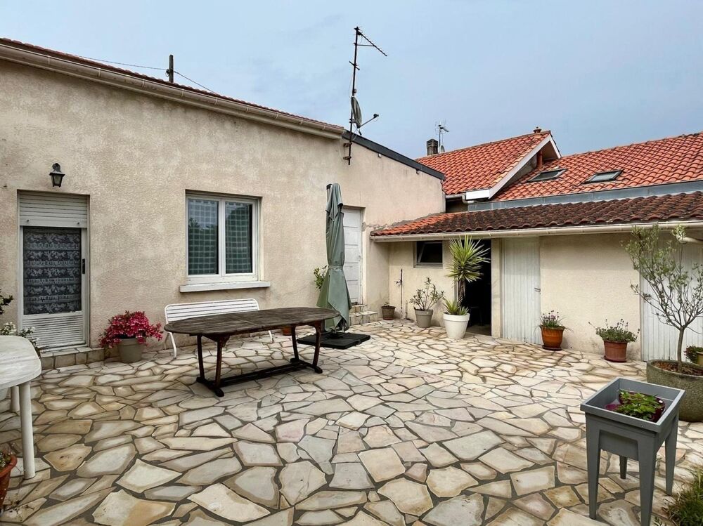 Vente Maison Echoppe en pierre dans quartier recherché avec grand jardin exposé sud Begles
